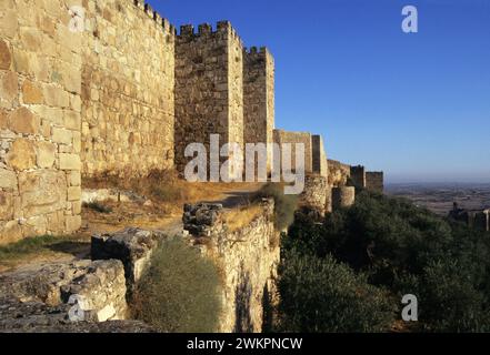 Die Mauern der Burg in der Abenddämmerung. Trujillo. Provinz Cáceres. Spanien Stockfoto