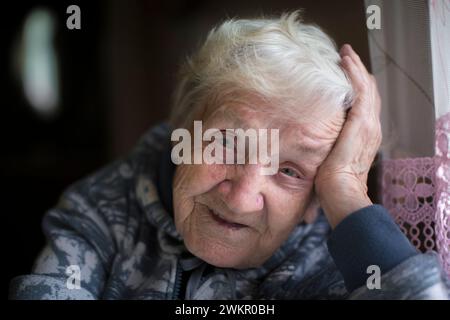 Porträt einer älteren Frau, Nahaufnahme. Stockfoto