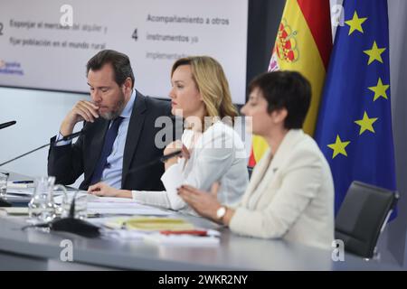 Madrid, 13.02.2024. Moncloa Palace. Auftritt nach dem Ministerrat von Ministersprecher Pilar Alegría, zusammen mit dem Minister für Verkehr und nachhaltige Mobilität, Óscar Puente, und der Ministerin für Wohnungsbau und Städteagenda, Isabel Rodríguez. Foto: Jaime García. ARCHDC. Quelle: Album / Archivo ABC / Jaime García Stockfoto