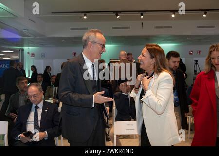 Madrid, 14.02.2024. ABC-Forum mit der balearischen Präsidentin Marga Prohens. Simón Pedro Barceló und Inma Benito. Foto: Isabel Permuy. Archdc. Quelle: Album / Archivo ABC / Isabel B. Permuy Stockfoto