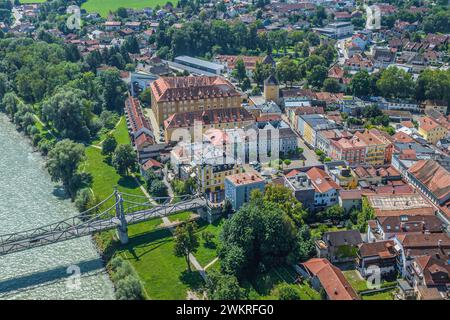 Luftaufnahme der beiden Grenzstädte Laufen und Oberndorf an der Salzach Stockfoto