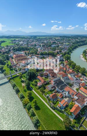 Luftaufnahme der beiden Grenzstädte Laufen und Oberndorf an der Salzach Stockfoto