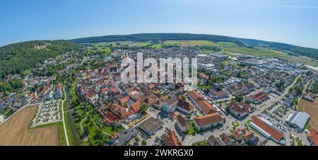 Blick auf die Stadt Beilngries im Naturpark Altmühltal im nördlichen Teil Oberbayerns Stockfoto