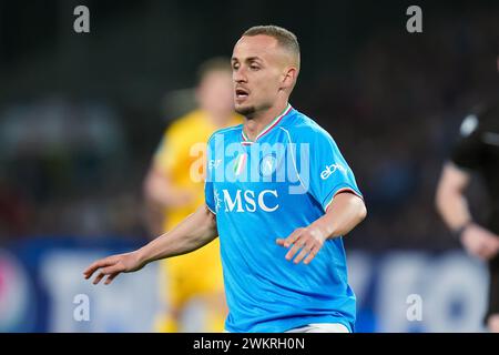 Neapel, Italien. Februar 2024. Stanislav Lobotka vom SSC Napoli während des Achtelfinale der UEFA Champions-League-Runde zwischen SSC Napoli und FC Barcelona im Stadio Diego Armando Maradona am 21. Februar 2024 in Rom. Quelle: Giuseppe Maffia/Alamy Live News Stockfoto