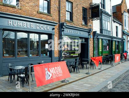 Das Humber Dock Tavery ist ein Restaurant und Pub im Marina Redevelopment in Hull in Yorkshire Stockfoto