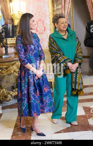 Madrid. Spanien. 20240222, Königin Letizia von Spanien, besucht Sandra Torres ein Mittagessen im Königspalast am 22. Februar 2024 in Madrid, Spanien Stockfoto