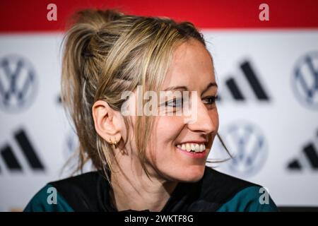 Decines Charpieu, Frankreich. Februar 2024. Kathy HENDRICH von Deutschland während der Pressekonferenz am 22. Februar 2024 vor der UEFA Women's Nations League 2024, Halbfinalspiel zwischen Frankreich und Deutschland am 23. Februar 2024 im Groupama-Stadion in Decines-Charpieu bei Lyon, Frankreich - Foto Matthieu Mirville/DPPI Credit: DPPI Media/Alamy Live News Stockfoto