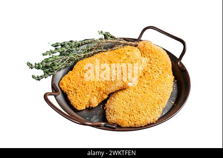 Hausgemachter roher panierter deutscher Weiner Schnitzel. Isoliert auf weißem Hintergrund Stockfoto