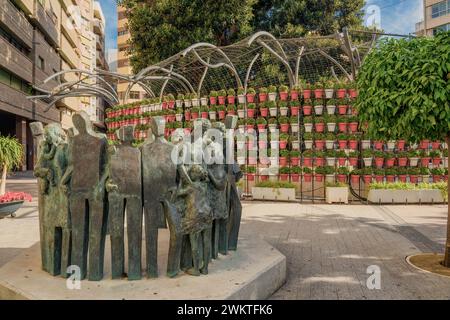 Denkmal für Menschenrechte, Bronzeskulpturgruppe von Mariano González Beltrán, auf der Plaza de Santo Domingo, Stadt Murcia, Spanien, Europa. Stockfoto