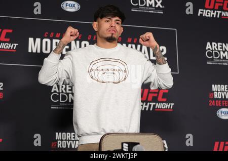 Mexiko-Stadt, Ciudad de Mexico, Mexiko. Februar 2024. 21. Februar 2024, Mexiko-Stadt: Brandon Royval spricht während der UFC Fight Night Pressekonferenz im Presidente Intercontinental Hotel. Am 21. Februar 2024 in Mexiko-Stadt, Mexiko. (Credit Image: © Luis Marin/eyepix via ZUMA Press Wire) NUR REDAKTIONELLE VERWENDUNG! Nicht für kommerzielle ZWECKE! Stockfoto