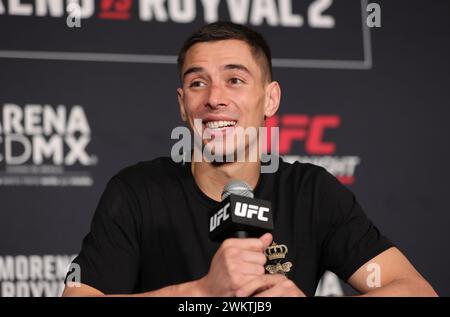 Mexiko-Stadt, Ciudad de Mexico, Mexiko. Februar 2024. 21. Februar 2024, Mexiko-Stadt: Manuel Torres spricht während der Pressekonferenz der UFC Fight Night im Presidente Intercontinental Hotel. Am 21. Februar 2024 in Mexiko-Stadt, Mexiko. (Credit Image: © Luis Marin/eyepix via ZUMA Press Wire) NUR REDAKTIONELLE VERWENDUNG! Nicht für kommerzielle ZWECKE! Stockfoto