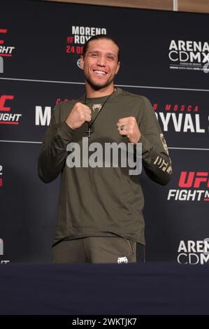 Mexiko-Stadt, Ciudad de Mexico, Mexiko. Februar 2024. 21. Februar 2024, Mexiko-Stadt: Brian Ortega spricht während der UFC Fight Night Pressekonferenz im Presidente Intercontinental Hotel. Am 21. Februar 2024 in Mexiko-Stadt, Mexiko. (Credit Image: © Luis Marin/eyepix via ZUMA Press Wire) NUR REDAKTIONELLE VERWENDUNG! Nicht für kommerzielle ZWECKE! Stockfoto