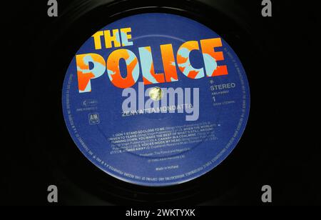 Viersen, Deutschland - 9. Januar. 2024: Close-up der britischen Band The Police Vinyl Album-Label Zenyatta Mondatta Stockfoto