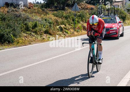 Albufeira, Portugal. Februar 2024. ALBUFEIRA, PORTUGAL - 17. Februar: Armaud Demare aus Frankreich während des Zeitfahrens der 50. Volta Algarve an der Algarve am 17. februar 2024 in Albufeira, Portugal (Foto: Henk Seppen/Orange Pictures) Credit: Orange Pics BV/Alamy Live News Stockfoto