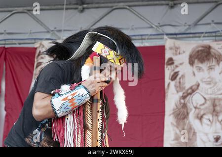 La Courneuve, Frankreich. September 2014. Peruaner treten auf der Bühne im Fête de L’Humanité in La Courneuve auf Stockfoto