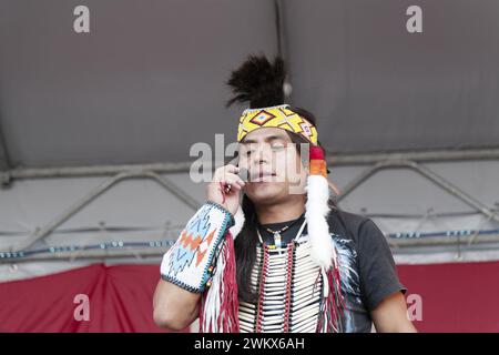 La Courneuve, Frankreich. September 2014. Peruaner treten auf der Bühne im Fête de L’Humanité in La Courneuve auf Stockfoto