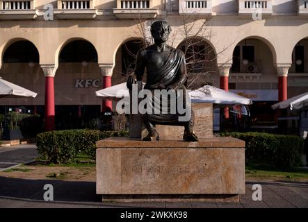Aristoteles-Statue, Platia Aristotelous, Aristoteles-Platz, Thessaloniki, Mazedonien, Griechenland, Europa Stockfoto