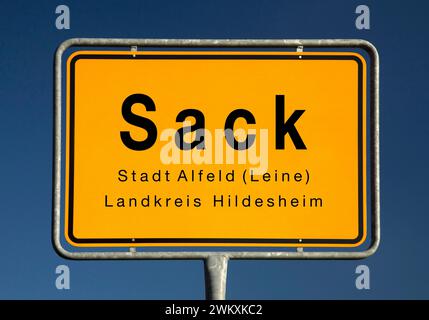 Ortsschild Sack, Landkreis der Stadt Alfeld an der Leine, Landkreis Hildesheim, Niedersachsen Stockfoto