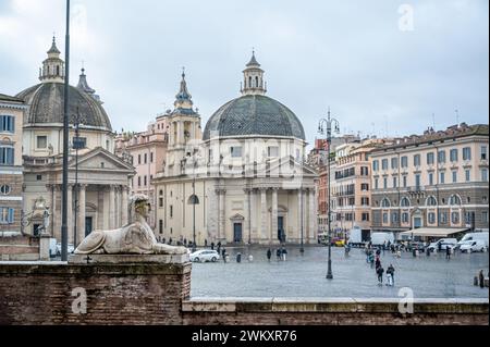 Löwe auf der Piazza del Popolo in Rom, Italien Stockfoto
