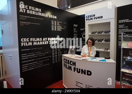 Berlin, Deutschland. Februar 2024. Stand der Tschechischen Republik auf dem European Film Market (EFM) 2024 auf dem 74. Internationalen Filmfestival Berlinale in Berlin, Deutschland, 20. Februar 2024. Quelle: Ales Zapotocky/CTK Photo/Alamy Live News Stockfoto