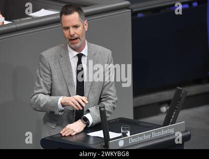 Berlin, Deutschland. Februar 2024. Christian Dürr, Fraktionsvorsitzender der FDP, spricht im Bundestag über das Wachstumschancen-Gesetz. Quelle: Serhat Kocak/dpa/Alamy Live News Stockfoto