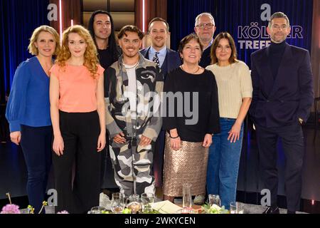 Susan Link, Vera-Lotte Boecker, Bülent Ceylan, Twenty4tim, Joe Laschet, Margot Käßmann, Harald Krassnitzer, Simone Sombecki und Micky Beisenherz bei der Aufzeichnung der WDR-Talkshow Kölner Treff im WDR Studio BS 3. Köln, 22.02.2024 *** Susan Link, Vera Lotte Boecker, Bülent Ceylan, Twenty4tim, Joe Laschet, Margot Käßmann, Harald Krassnitzer, Simone Sombecki und Micky Beisenherz bei der Aufnahme der WDR Talkshow Kölner Treff im WDR Studio BS 3 Köln, 22 02 2024 Foto:XW.xRanderathx/xFuturexImagex koelner treff2202 4201 Stockfoto