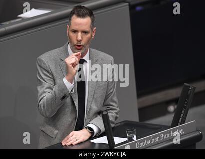 Berlin, Deutschland. Februar 2024. Christian Dürr, Fraktionsvorsitzender der FDP, spricht im Bundestag über das Wachstumschancen-Gesetz. Quelle: Serhat Kocak/dpa/Alamy Live News Stockfoto