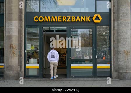 Commerzbank Filiale, Rankestraße, Kurfürstendamm, Charlottenburg, Charlottenburg-Wilmersdorf, Berlin, Deutschland *** Commerzbank Filiale, Rankestraße, Kurfürstendamm, Charlottenburg, Charlottenburg Wilmersdorf, Berlin, Deutschland Stockfoto