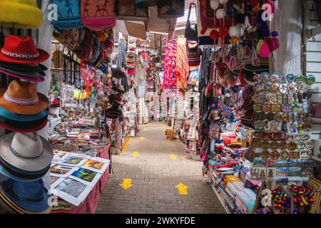 Mercado de Artesanias Markt in Aguas Calientes in der Nähe von Machu Picchu, Peru Stockfoto