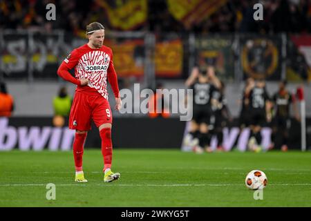 Freiburg Im Breisgau, Deutschland. Februar 2024. Fußball: Europa League, SC Freiburg - RC-Objektiv, K.-o.-Runde, Zwischenrunde, zweites Bein, Europa-Park Stadium. Der Freiburger Lucas Höler reagiert während des Spiels. Vermerk: Harry langer/dpa/Alamy Live News Stockfoto