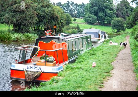 Schmales Boot auf dem Fluss Soar, Barrow on Soar, Leicestershire, England, Großbritannien September 1978 Stockfoto