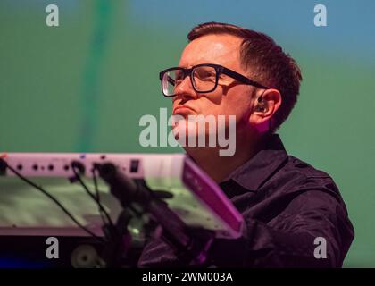 22. Februar 2024, Motorpoint Arena, Nottingham, Großbritannien. Veranstaltung: Rick Astley unterstützt von Belinda Carlisle. Bildunterschrift: Keyboardmusiker Bild: Mark Dunn / Alamy Live News (Unterhaltung) Stockfoto