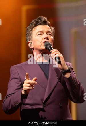 22. Februar 2024, Motorpoint Arena, Nottingham, Großbritannien. Veranstaltung: Rick Astley unterstützt von Belinda Carlisle. Bildunterschrift: Rick Astley Bild: Mark Dunn / Alamy Live News (Unterhaltung) Stockfoto