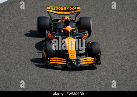 23. Februar 2024, Bahrain International Circuit, Sakhir, Formel-1-Testfahrten in Bahrain 2023, im Bild Lando Norris (GBR), McLaren F1 Team Stockfoto