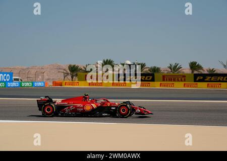 23. Februar 2024, Bahrain International Circuit, Sakhir, Formel-1-Testfahrten in Bahrain 2023, im Bild Carlos Sainz Jr. (ESP), Scuderia Ferrari Stockfoto