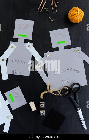 DIY Roboter geformte Geburtstagskarten Stockfoto