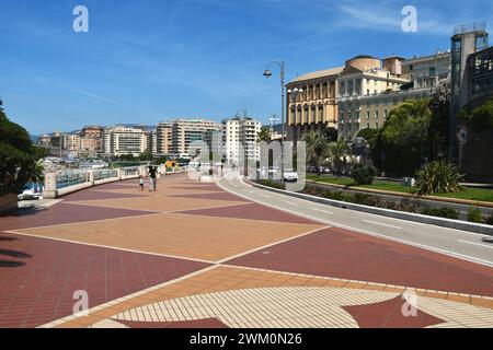 Der Corso Italia ist die elegante Küste, die vom Zentrum von Genua Foce bis zum Stadtteil Albaro und dem Küstenort Boccadasse führt Stockfoto