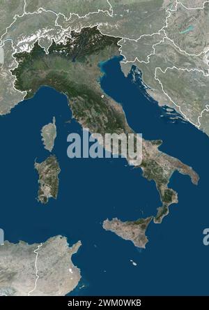 Farb-Satellitenbild von Italien, mit Rändern und Maske. Stockfoto
