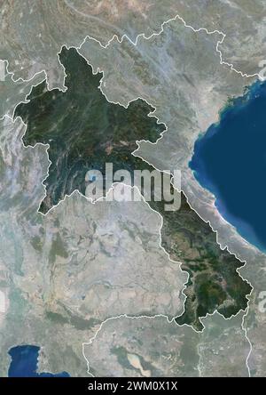 Farb-Satellitenbild von Laos, mit Rändern und Maske. Stockfoto