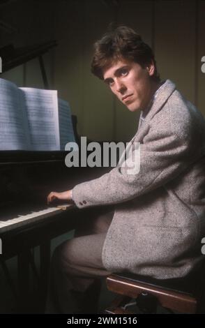 3829225 Alexander Lonquich; (add.info.: Rom, RAI Auditorium im Foro Italico, um 1982. Deutscher klassischer Pianist Alexander Lonquich / Roma, Auditorium RAI del Foro Italico, 1982 ca. IL pianista Alexander Lonquich); © Marcello Mencarini. Alle Rechte vorbehalten 2024. Stockfoto