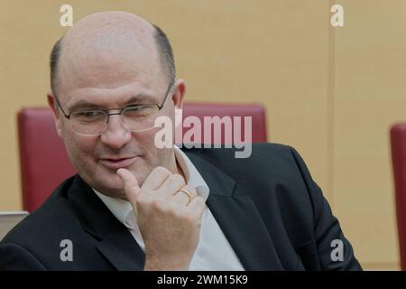 Staatsminister Albert Füracker, CSU. 11. Plenarsitzung des Bayerischen Landtags. Der bayerische Finanzminister Albert Füracker , CSU, im Plenum. München Bayern Deutschland *** Staatsminister Albert Füracker , CSU 11 Plenarsitzung des Bayerischen Landtags der Bayerische Finanzminister Albert Füracker , CSU, in Plenarsitzung München Bayern Deutschland Copyright: XRolfxPossx Stockfoto