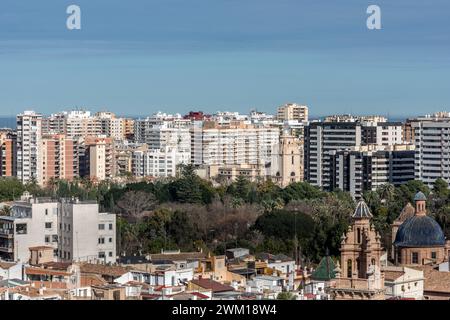 Valencia, 16. Februar 2024: Blick über die Stadt vom Gipfel der Iglesia de Santa Catalina Stockfoto