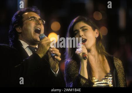 4066396 Sanremo Music Festival 1991. Die italienischen Popsänger Al Bano und Romina Power spielen ihr Lied Oggi sposi (Foto); (add.info.: Sanremo, Italien; Italia, Festival di Sanremo 1991 Festival di Sanremo 1991. I cantanti Al Bano e Romina Power cantano la canzone „Oggi sposi“); © Marcello Mencarini. Alle Rechte vorbehalten 2024. Stockfoto