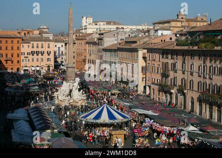 4067525 traditioneller Weihnachtsmarkt auf der Piazza Navona, Rom, 2008 (Foto); (add.info.: Rom, traditioneller Weihnachtsmarkt auf der Piazza Navona Roma, il tradizionale mercatino di Natale auf der piazza Navona - 2008); © Marcello Mencarini. Alle Rechte vorbehalten 2024. Stockfoto