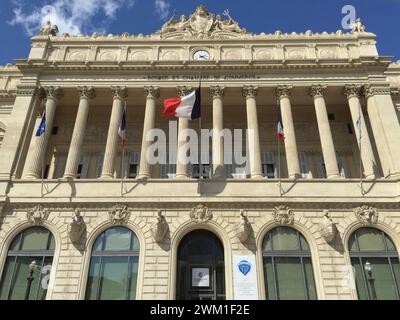 4068122 Marseille, Frankreich. Palais de la Bourse (Börse) an der Canebià¨Re (add.info.: Marseille, Frankreich). Das Palais de la Bourse (Börse) an der Straße Canebià¨Re Marsiglia, Francia. Palazzo della Borsa (Palais de la Bourse) sulla Canebià¨Re, la Via che attraversa il centro storico); © Marcello Mencarini. Alle Rechte vorbehalten 2024. Stockfoto