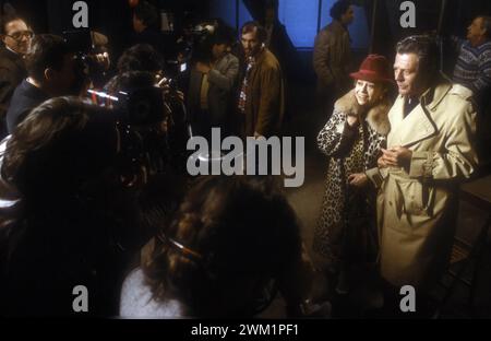 MME4703381 italienische Comedians Giulietta Masina und Marcello Mastroianni bei einer Pressekonferenz für Federico Fellinis Film „Ginger und Fred“, Rom, März 1985; (add.info.: italienische Comedians Giulietta Masina und Marcello Mastroianni bei einer Pressekonferenz für Federico Fellinis Film „Ginger und Fred“, Rom, März 1985); © Marcello Mencarini. Alle Rechte vorbehalten 2023. Stockfoto