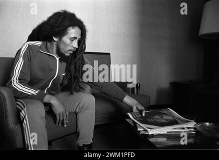 MME4703067 Portrait des jamaikanischen Reggaesängers und Gitarristen Bob Marley. 1980; (add.info.: Portrait des jamaikanischen Reggaesängers und Gitarristen Bob Marley. 1980); © Marcello Mencarini. Alle Rechte vorbehalten 2023. Stockfoto