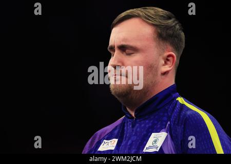 Newcastle, Großbritannien. Februar 2024. Luke Litttler reagierte während der BetMGM Premier League Darts Night 4 2024 in der Utilita Arena in Newcastle, England, Großbritannien am 22. Februar 2024 Credit: Every Second Media/Alamy Live News Stockfoto