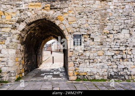 Westgate in der alten Stadtmauer, Blick von außen. Southampton, Hampshire, England, Vereinigtes Königreich, Vereinigtes Königreich, Europa Stockfoto