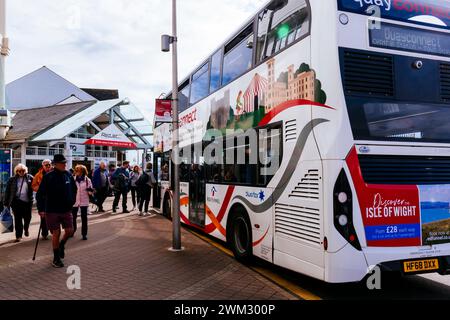 Shuttlebus zwischen dem Fährterminal und der Southampton Central Railway. Southampton, Hampshire, England, Vereinigtes Königreich, Vereinigtes Königreich, Europa Stockfoto